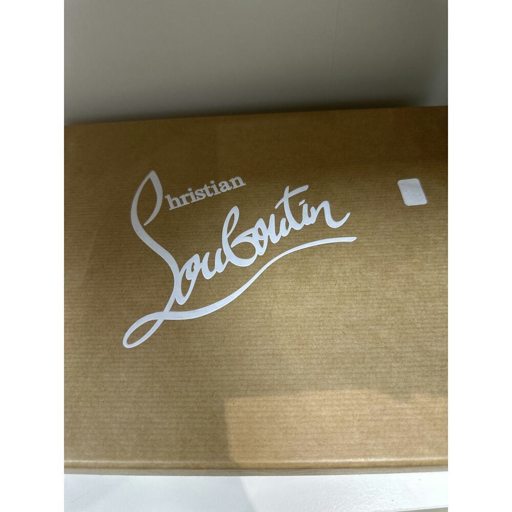 Christian Louboutin Gold Lace Pointed Heels Size40.5 Like New with Box & Dustbag - Picture 3 of 5